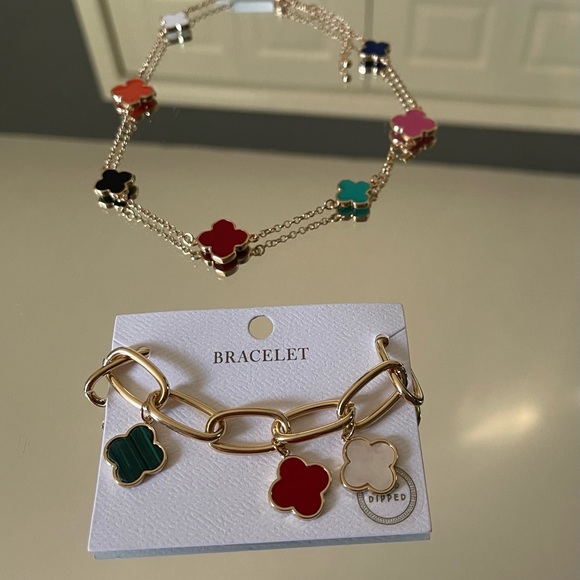 Beautiful Multi-Color Clover Set - Picture 3 of 6